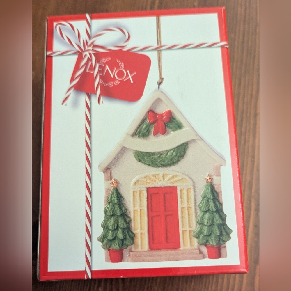 LENOX Porcelain House Ornament 2019 Holiday Christmas Decor. New. Original Box.